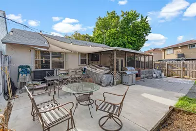 1370 Osprey Ct, Homestead, FL 33035 - Photo 29