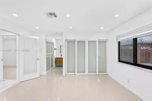 730 SW 95 Terrace, Pembroke Pines, FL 33025 - Photo 15