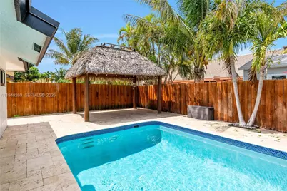 730 SW 95th Ter, Pembroke Pines, FL 33025 - Photo 31