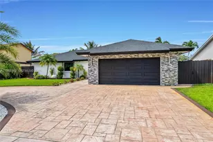 730 SW 95 Terrace, Pembroke Pines, FL 33025 - Photo 37