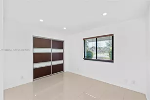 730 SW 95 Terrace, Pembroke Pines, FL 33025 - Photo 23