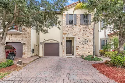 10355 NW 70th Ln #, Doral, FL 33178 - Photo 3