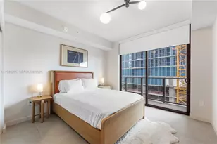 11 NE 6th St, Miami, FL 33132 - Photo 7