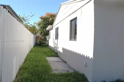 1449 SW 49th Ave, Fort Lauderdale, FL 33317 - Photo 7