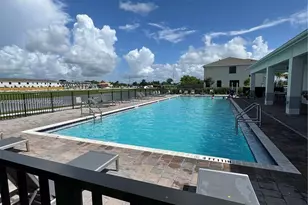 466 NE 12th St, Florida City, FL 33034 - Photo 5