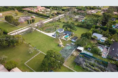 7601 NW 82nd Ter, Parkland, FL 33067 - Photo 5