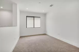 8037 NW 42nd St, Doral, FL 33166 - Photo 21