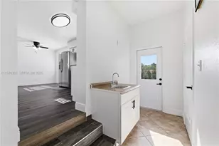 2308 W Aileen, Tampa, FL 33607 - Photo 9