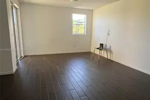 2432 SE 15th St, Homestead, FL 33035 - Photo 13