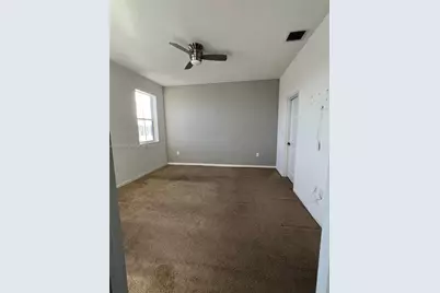 2432 SE 15th St, Homestead, FL 33035 - Photo 17