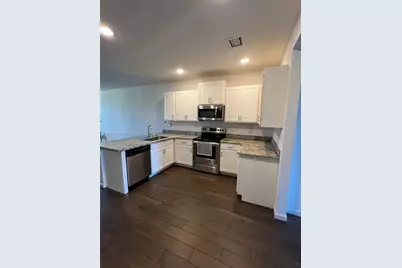 2432 SE 15th St, Homestead, FL 33035 - Photo 5