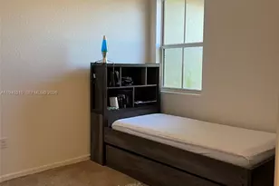 2432 SE 15th St, Homestead, FL 33035 - Photo 23