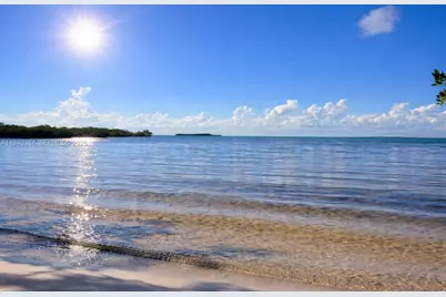 335 Bayview Ave, Key Largo, FL 33037 - Photo 43