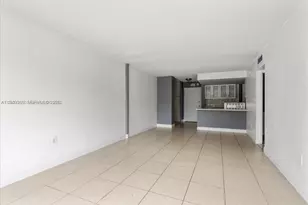 [Address not provided], North Miami, FL 33181 - Photo 13