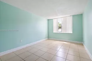 [Address not provided], North Miami, FL 33181 - Photo 3