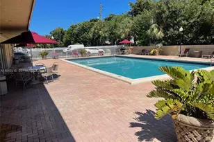 [Address not provided], North Miami, FL 33181 - Photo 15