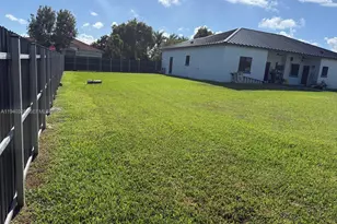 13205 SW 218th Terrace, Miami, FL 33170 - Photo 5