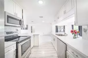 7450 Hope St, Hollywood, FL 33024 - Photo 9