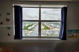 290 174th St, Sunny Isles Beach, FL 33160 - Photo 23