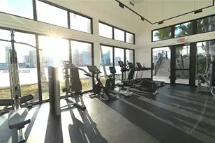 801 N Venetian Dr, Miami, FL 33139 - Photo 17