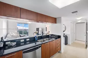 1800 N Bayshore Dr, Miami, FL 33132 - Photo 5