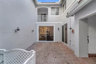 1450 Weeping Willow Way, Hollywood, FL 33019 - Photo 15