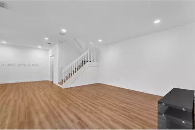 1450 Weeping Willow Way, Hollywood, FL 33019 - Photo 5