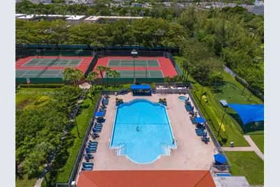 1450 Weeping Willow Way, Hollywood, FL 33019 - Photo 17