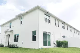 400 SE Crossoak Ln, Port Saint Lucie, FL 34984 - Photo 3