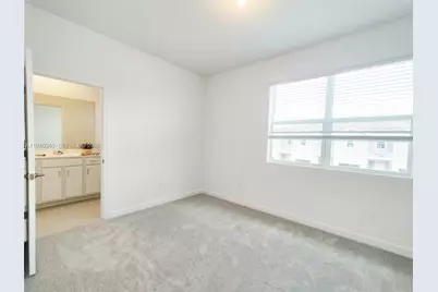 400 SE Crossoak Ln, Port Saint Lucie, FL 34984 - Photo 15