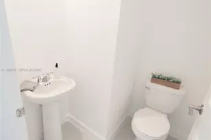 400 SE Crossoak Ln, Port Saint Lucie, FL 34984 - Photo 9