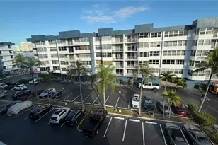 16565 NE 26th Ave, North Miami Beach, FL 33160 - Photo 13