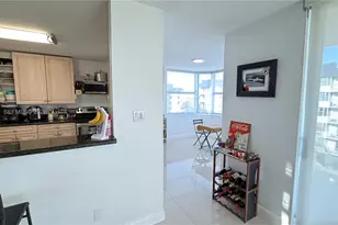 16565 NE 26th Ave, North Miami Beach, FL 33160 - Photo 9