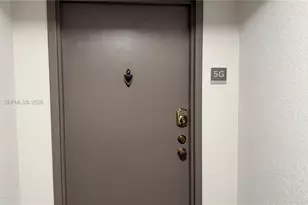 16565 NE 26th Ave, North Miami Beach, FL 33160 - Photo 5