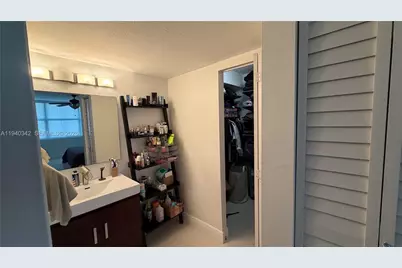 16565 NE 26th Ave #5G, North Miami Beach, FL 33160 - Photo 27