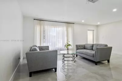 8014 NW 101st Ave, Tamarac, FL 33321 - Photo 3