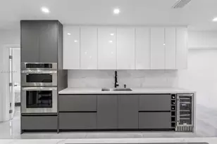 8014 NW 101st Ave, Tamarac, FL 33321 - Photo 5