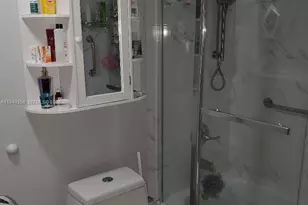 301 174th St, Sunny Isles Beach, FL 33160 - Photo 5