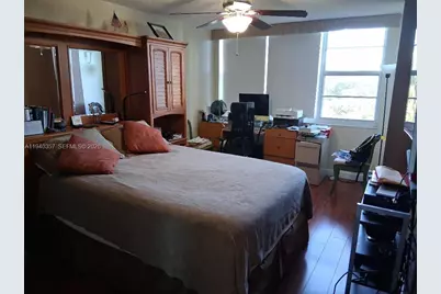 1400 Saint Charles Pl #524, Pembroke Pines, FL 33026 - Photo 21