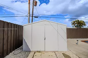 [Address not provided], Oakland Park, FL 33334 - Photo 33