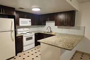 510 NW 109th Ave, Miami, FL 33172 - Photo 7