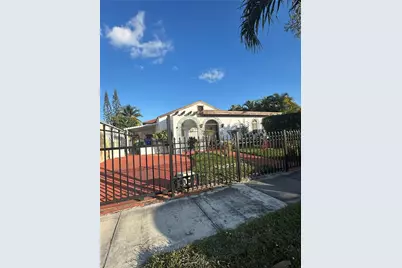 431 NW 32nd Ct, Miami, FL 33125 - Photo 3