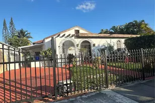 431 NW 32nd Ct, Miami, FL 33125 - Photo 3