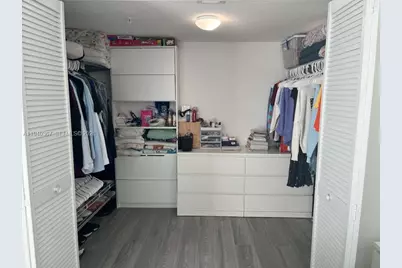 1800 N Bayshore Dr #1711, Miami, FL 33132 - Photo 17