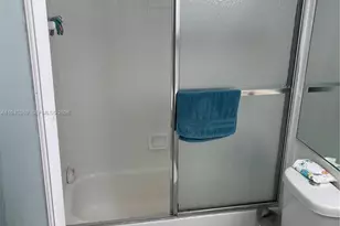 1251 NE 108th St, Miami, FL 33161 - Photo 17