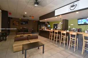 400 Kings Point Dr, Sunny Isles Beach, FL 33160 - Photo 17