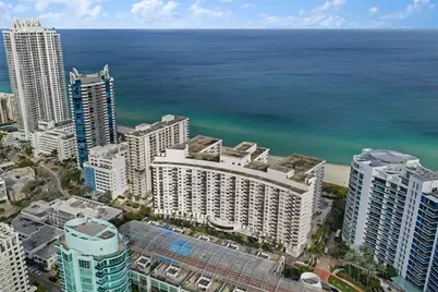 6039 Collins Ave #509, Miami Beach, FL 33140 - Photo 1
