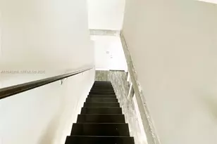 690 SW 1st Ct, Miami, FL 33130 - Photo 19