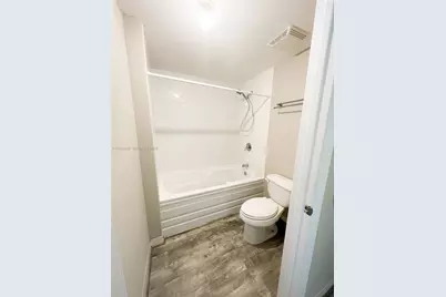 690 SW 1st Ct #1511, Miami, FL 33130 - Photo 17