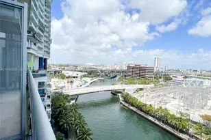 690 SW 1st Ct, Miami, FL 33130 - Photo 3